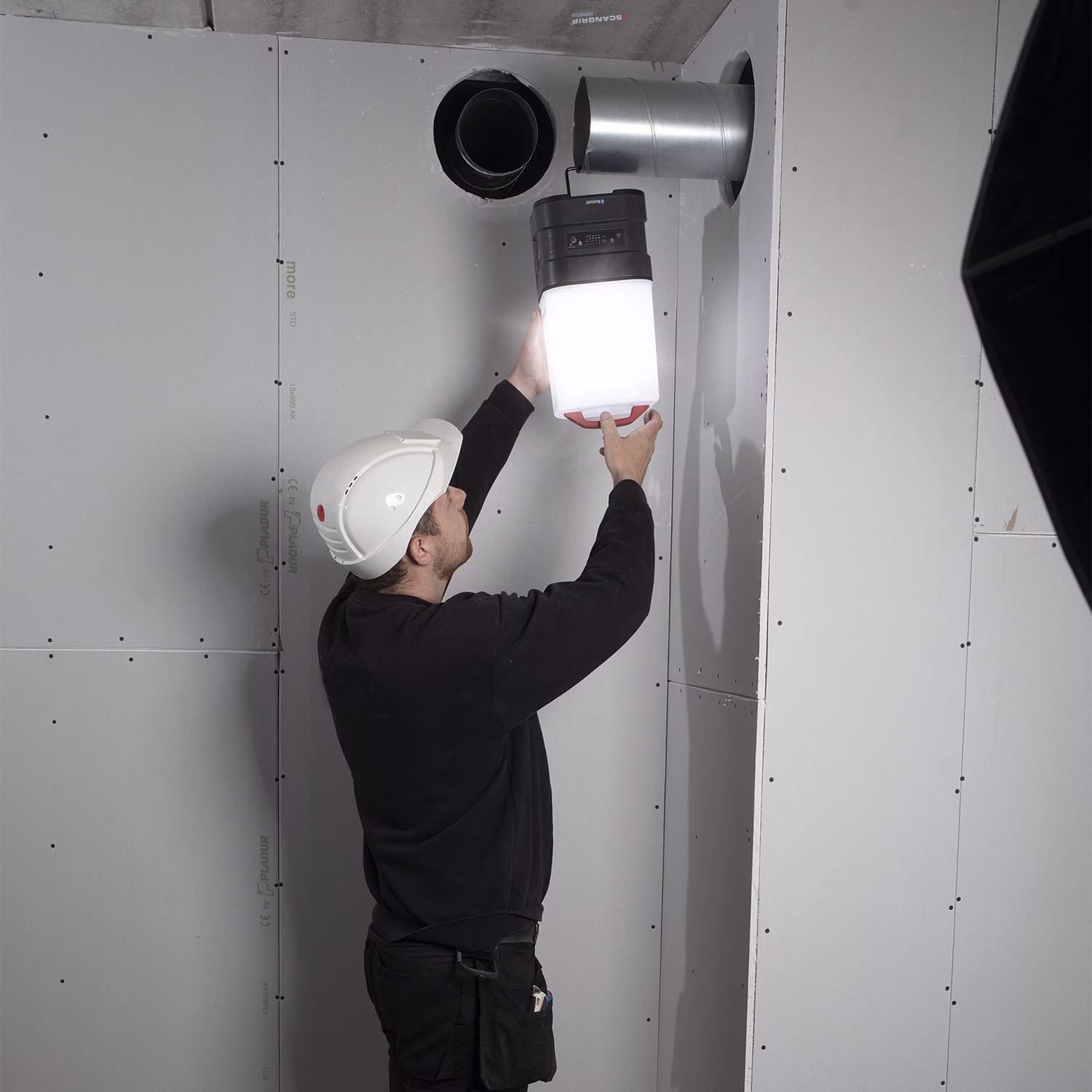 LED-Strahler AREA 10 CONNECT 84 W 1000-10000 lm IP65