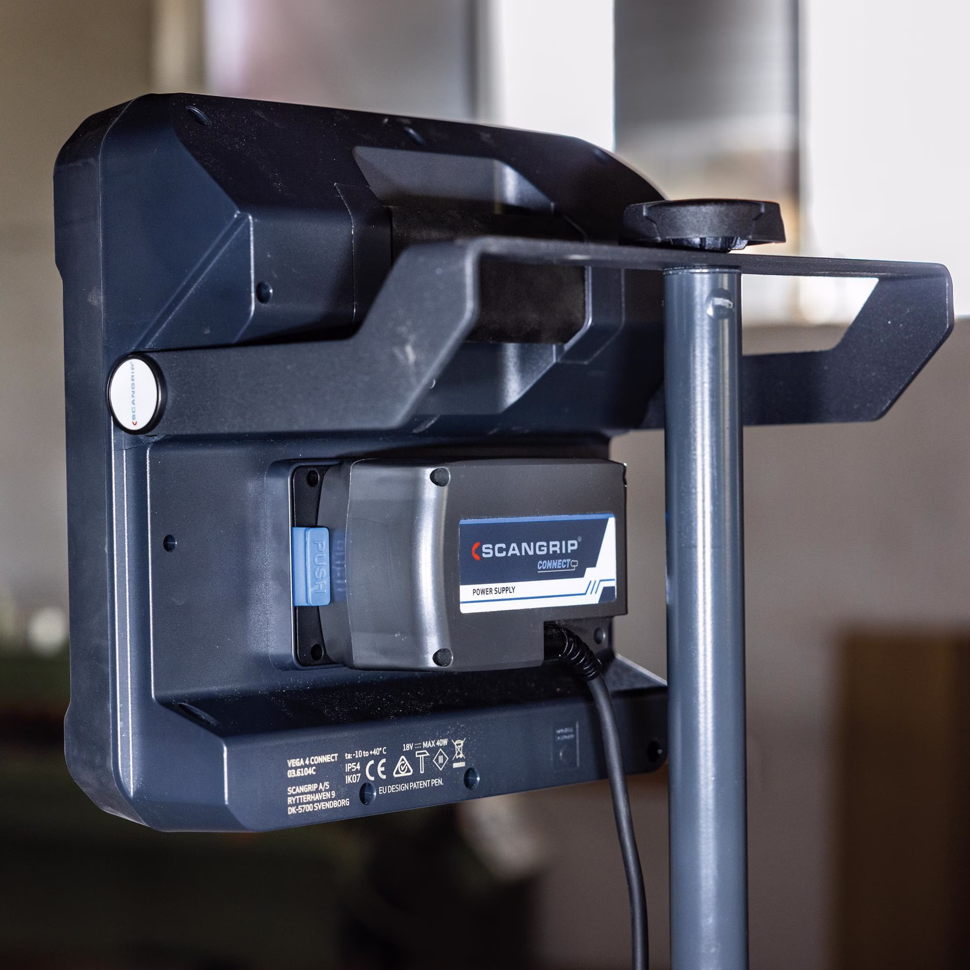 LED-Strahler VEGA 4 CONNECT 40 W 2000-4000 lm IP54