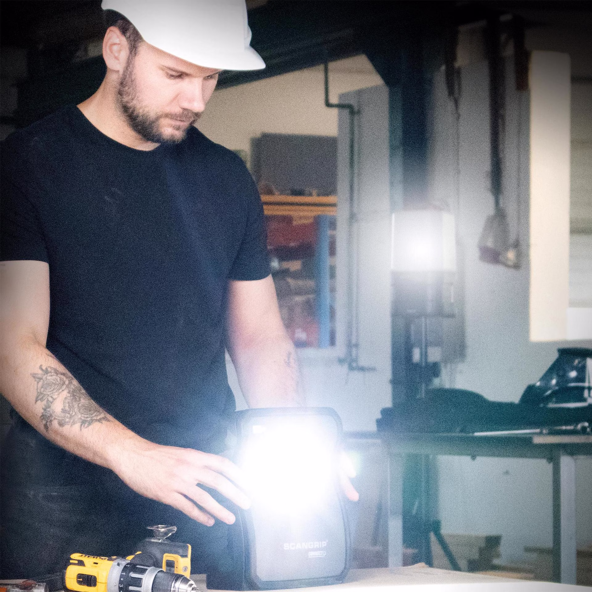 LED-Strahler NOVA 10 CONNECT 75 W 1000-10000 lm IP65