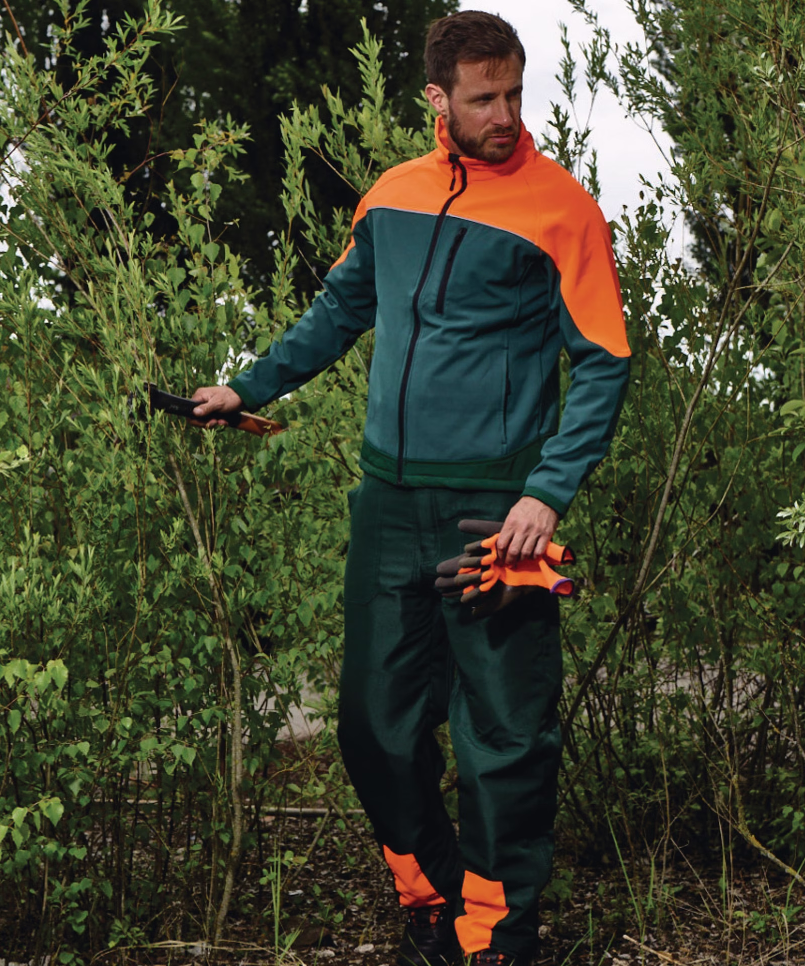 Schnittschutzlastzhose Basic Gr.58 grün/leuchtorange